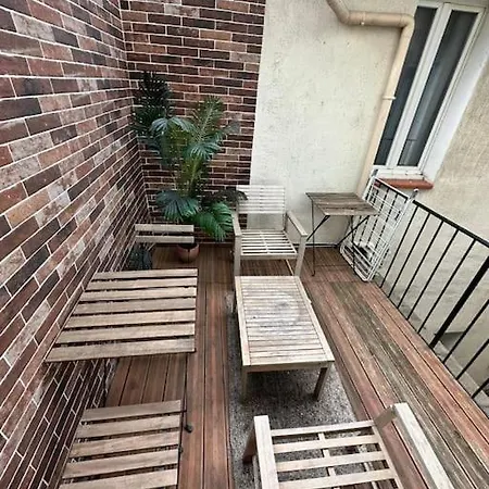 Mignon Petit Joliette Terrasse 2min Metro